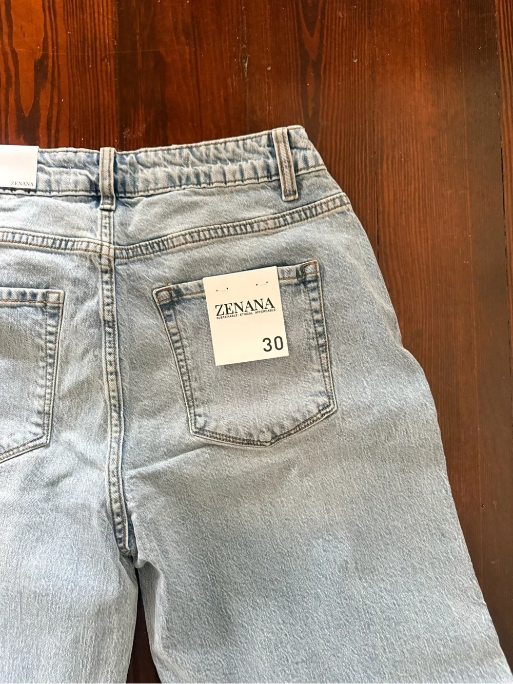 NWT Zenana High Rise Cuffed Wide Leg Jeans Light Wash DTP-9583LL Size 30 - Picture 6 of 9